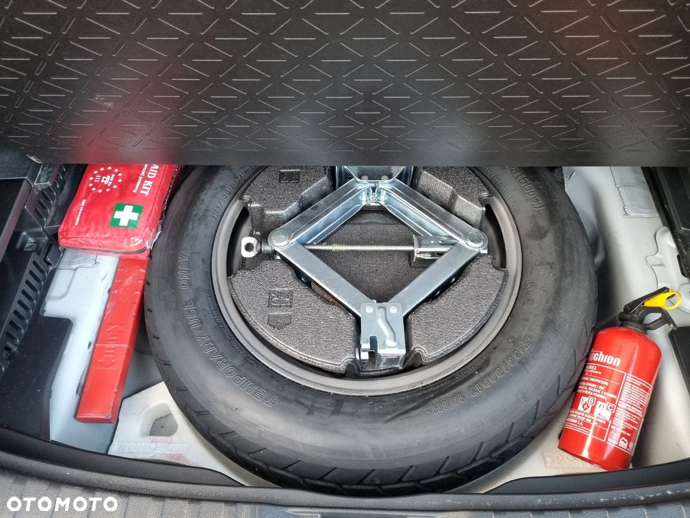 Toyota RAV4 2.5 Hybrid Comfort 4x2 - 32