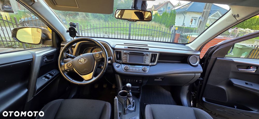 Toyota RAV4 2.0 D-4D Premium - 12