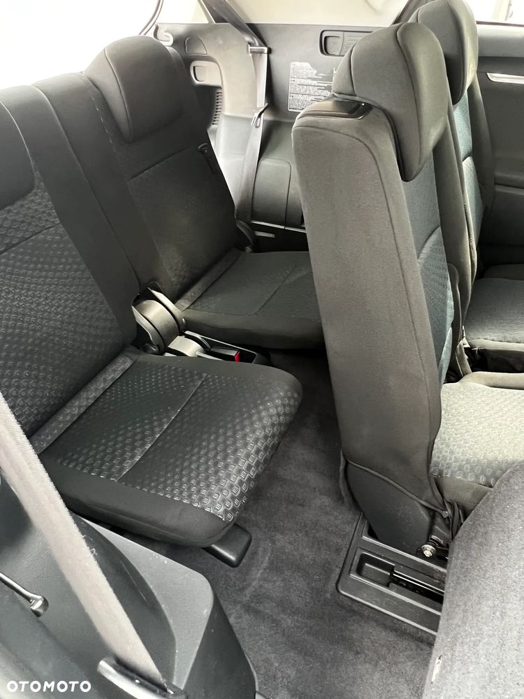 Toyota Verso 2.2 D-CAT Premium 7os - 10