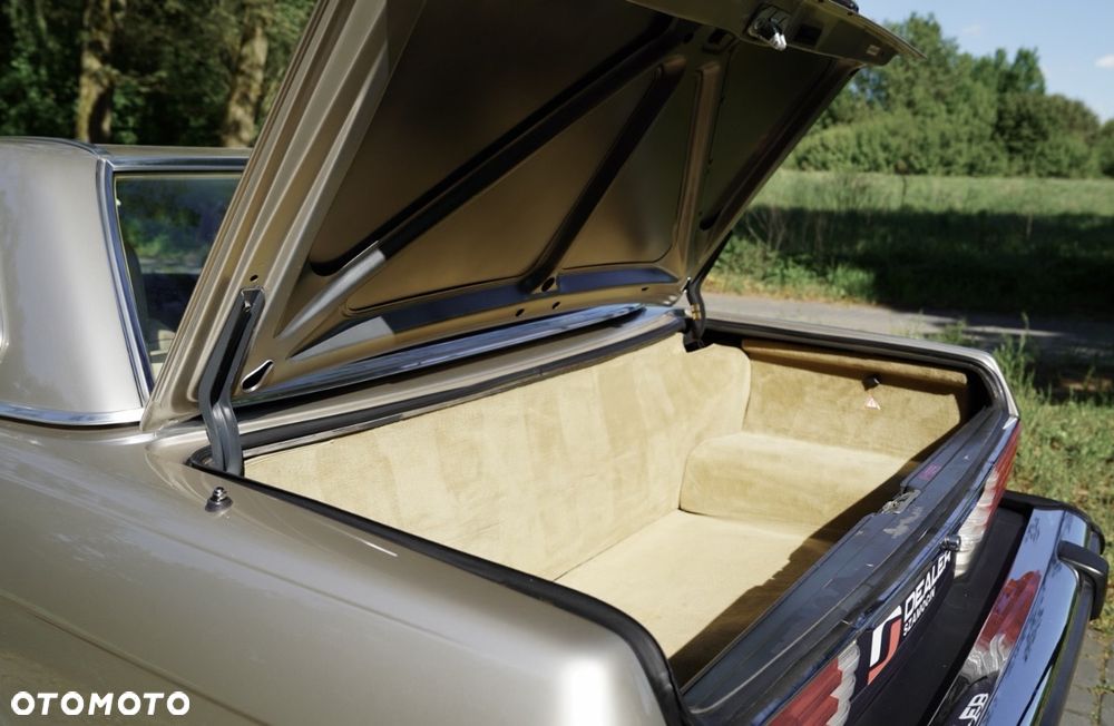 Mercedes-Benz SL - 32