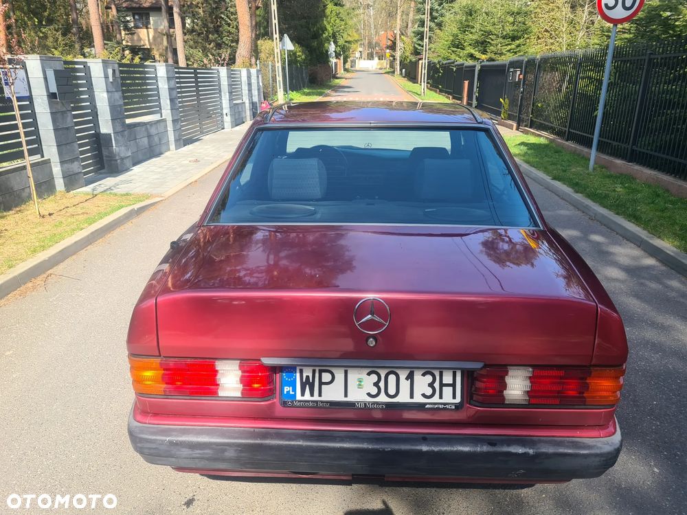 Mercedes-Benz W201 (190) - 5