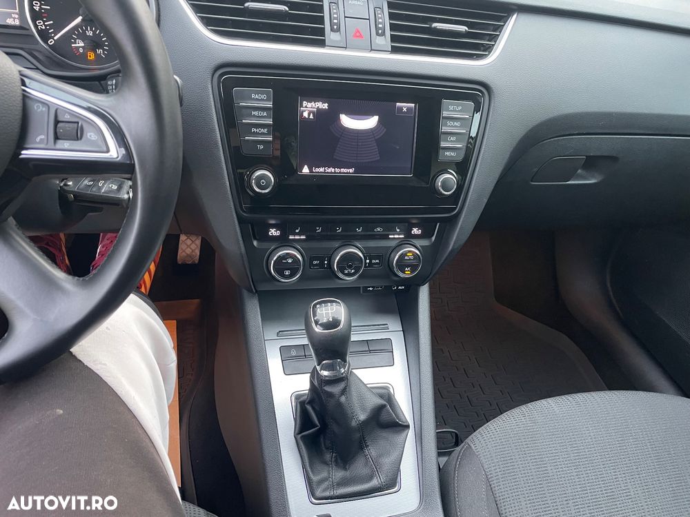 Skoda Octavia - 8