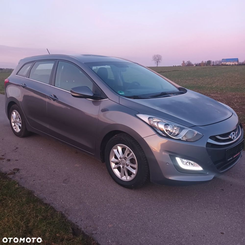 Hyundai i30 1.6 CRDI Trend - 4
