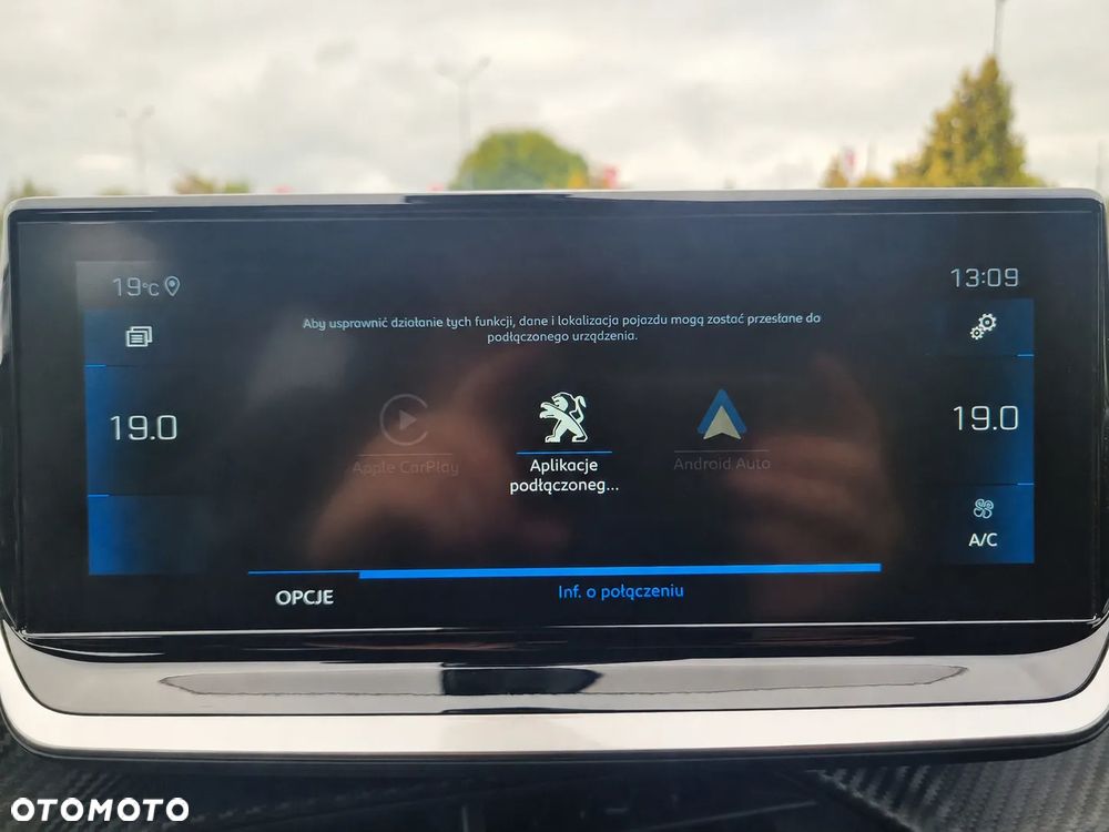 Peugeot 2008 1.2 PureTech Allure Pack S&S - 34