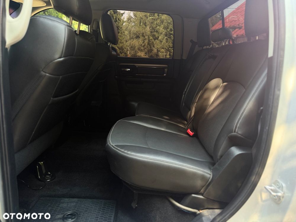 Dodge RAM 5.7 4x4 - 19