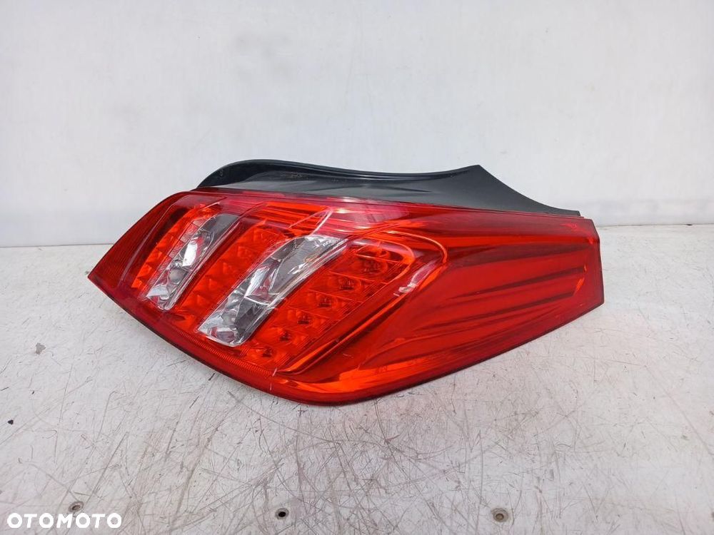 LAMPA TYŁ TYLNA PRAWA PEUGEOT 508 I SEDAN 10-14r. 9686293680A - 2