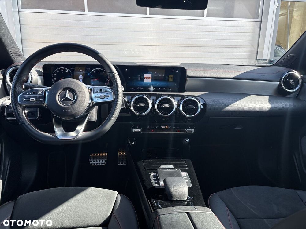 Mercedes-Benz CLA - 15