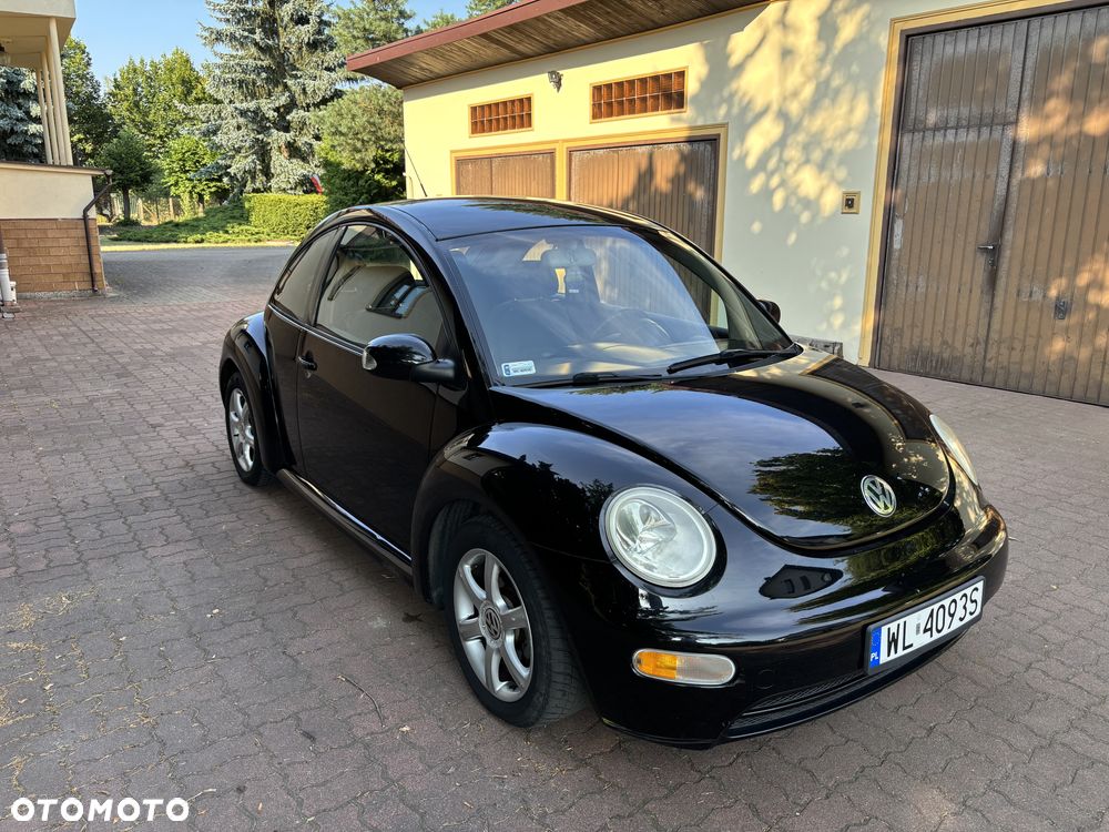 Volkswagen New Beetle - 1
