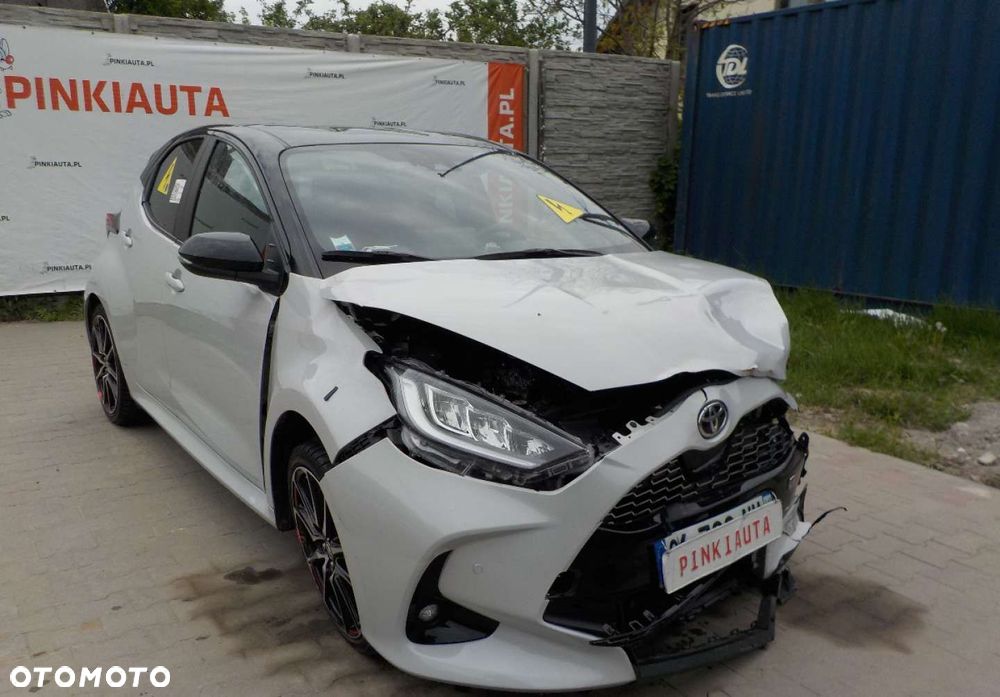 Toyota Yaris - 1