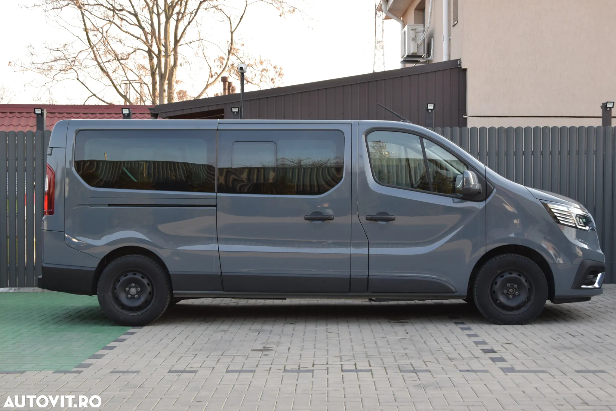 Renault Trafic Combi 2.0 Blue dCi 150 S&S L2 8+1 Zen - 11