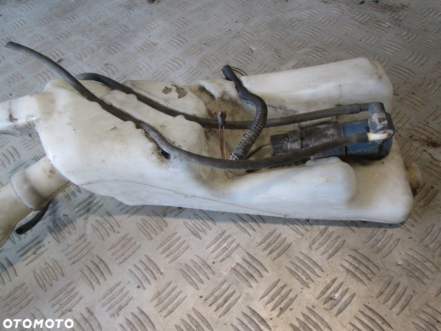 ZBIORNIK PŁYNU SPRYSKIWACZY FIAT 500L 51883639 - 6