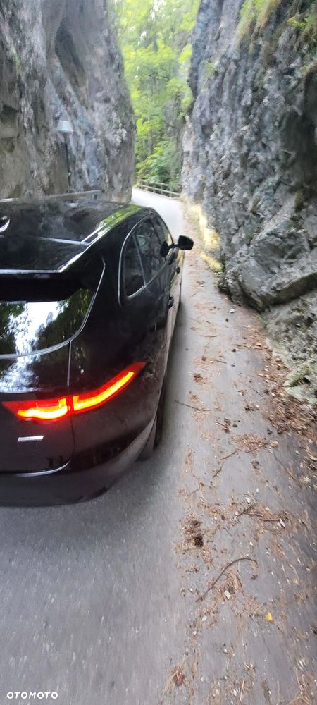 Jaguar F-Pace 2.0 i4D AWD Prestige - 13