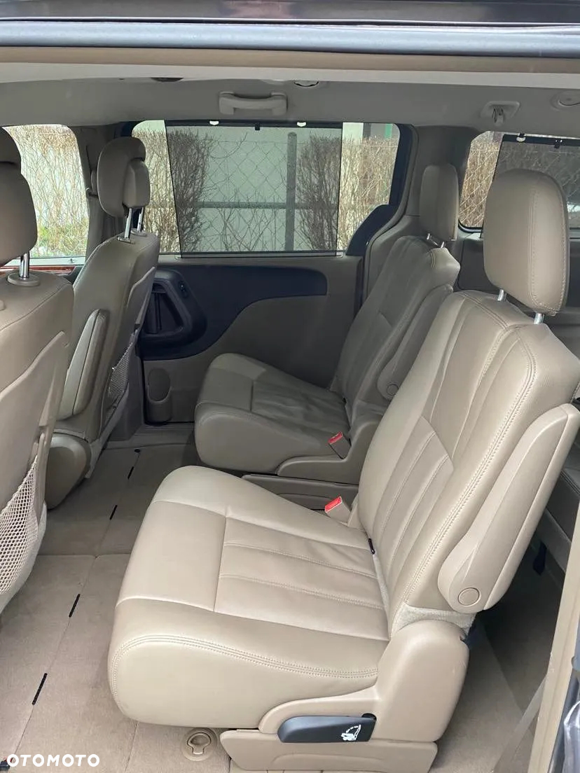 Chrysler Town & Country 3.6 Touring - 9