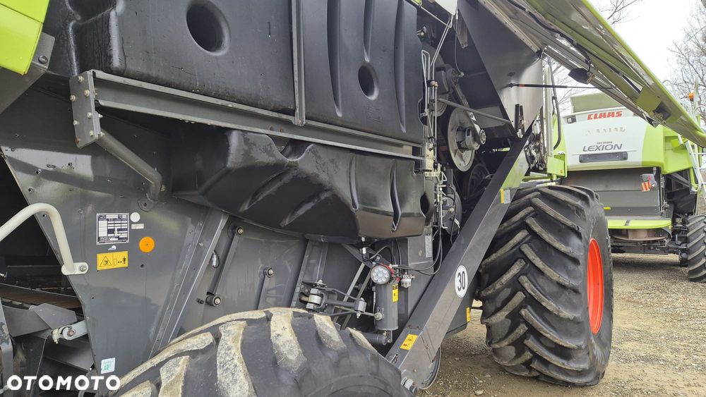 Claas Lexion 600 z hederem - 25