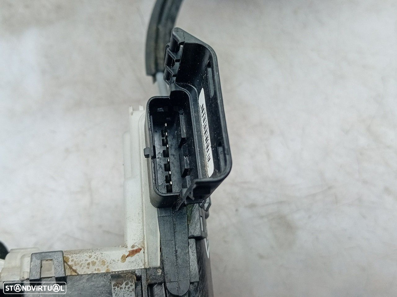 Fechadura / fecho porta frente direito OPEL Corsa F - 3