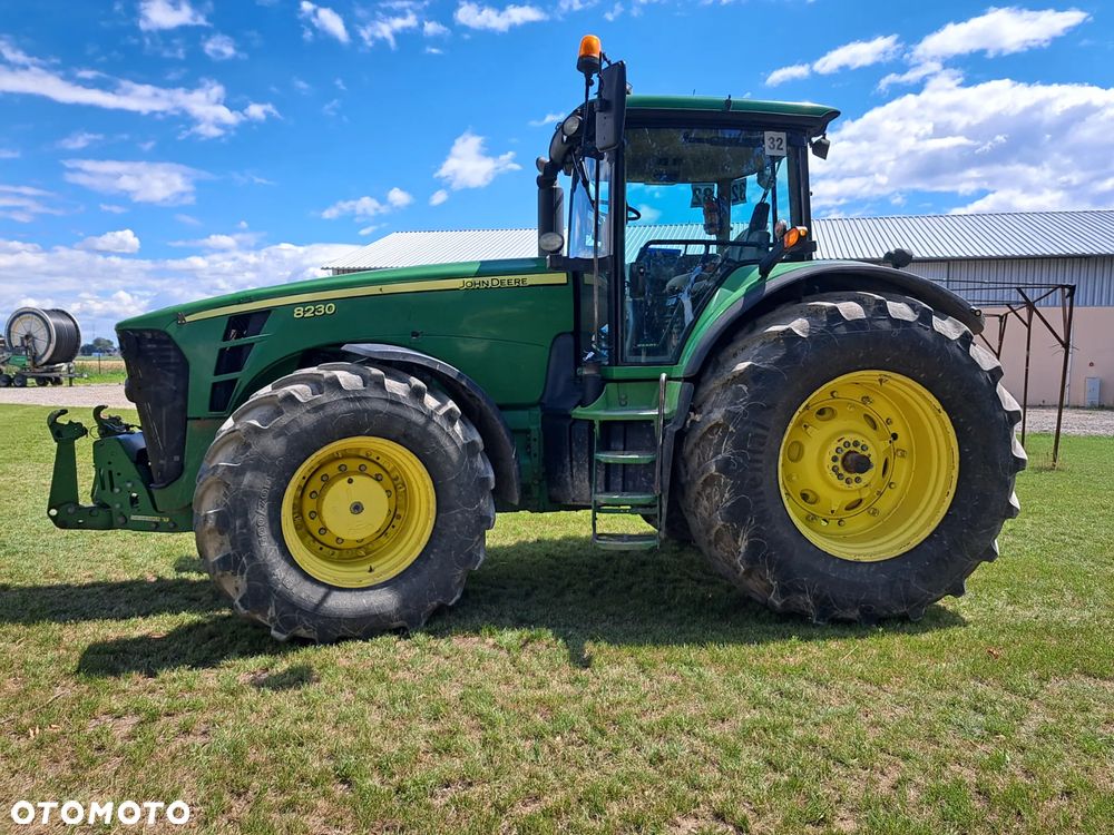 John Deere 8230 - 5