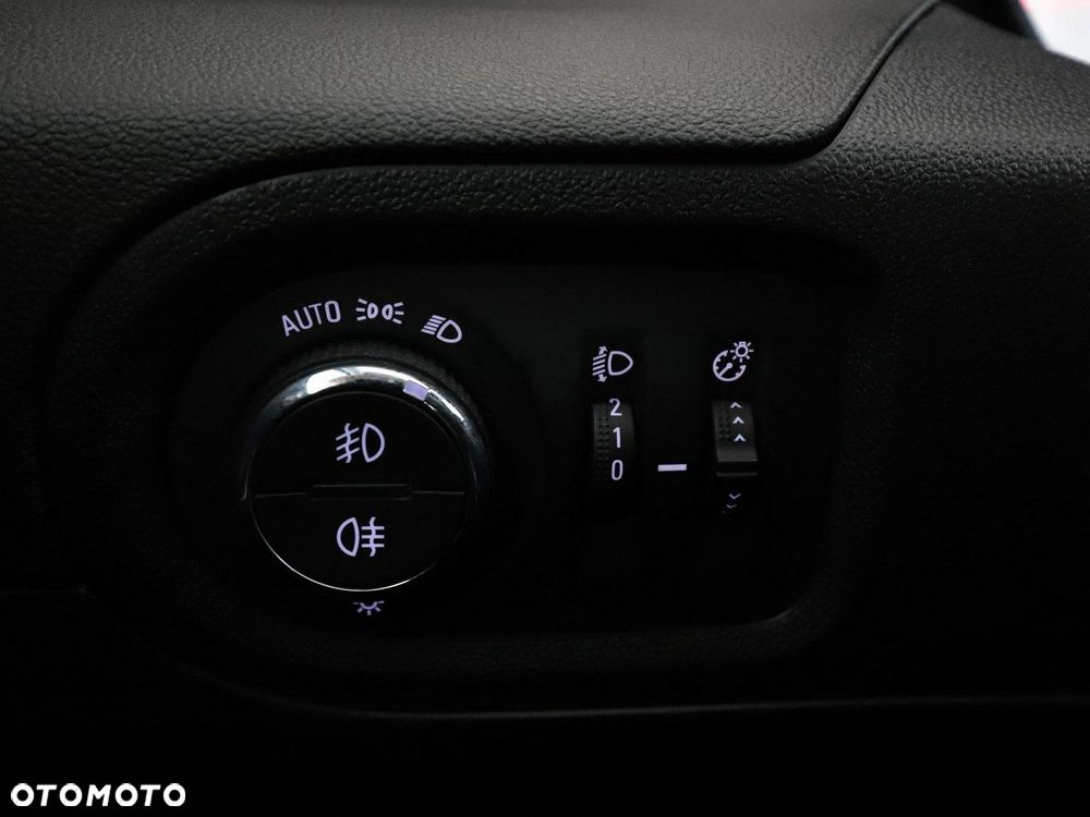 Opel Grandland X 1.2 Start/Stop Design Line - 34