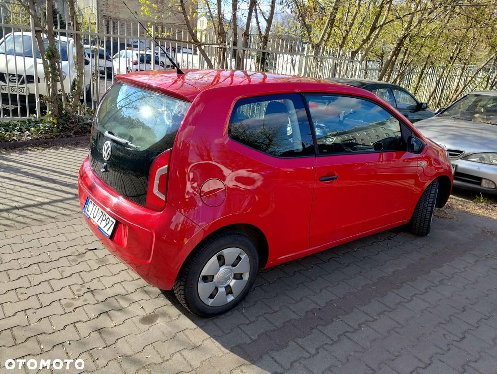 Volkswagen up! take - 5