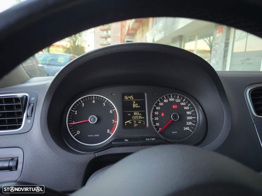 VW Polo 1.2 Highline - 17