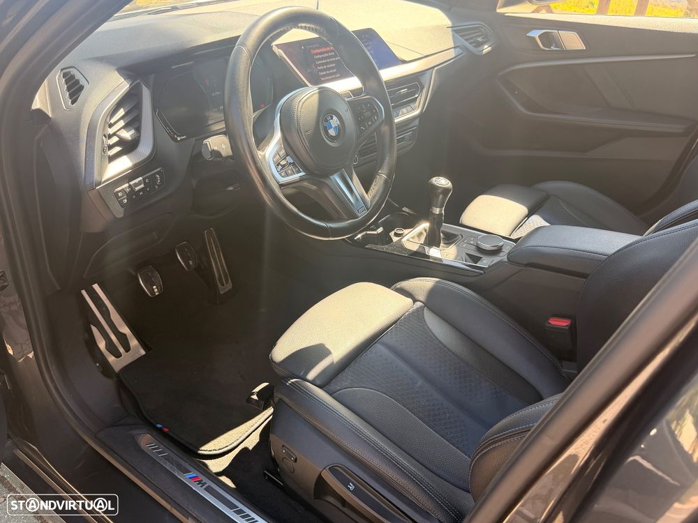 BMW 116 d Pack M - 23