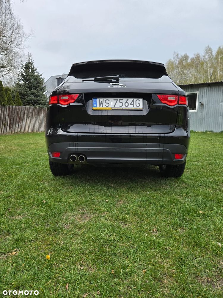 Jaguar F-Pace 2.0 i4D AWD Prestige - 8