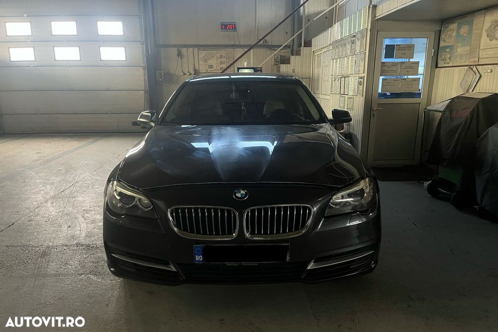 BMW Seria 5 530d xDrive Gran Turismo Aut. Luxury Line - 29