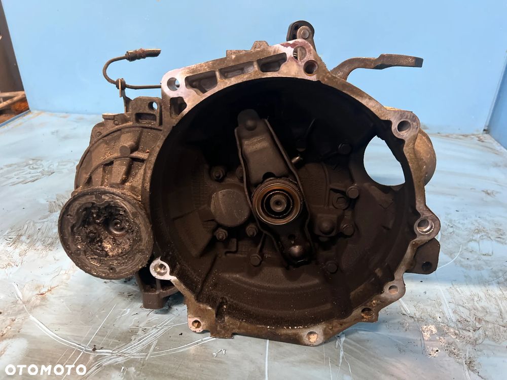 SKRZYNIA BIEGÓW 2.0 FSI GXV VW AUDI - 2