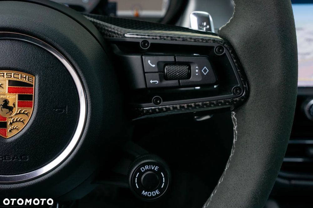 Porsche Macan S - 30