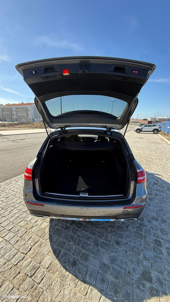 Mercedes-Benz E 220 d 9G-TRONIC AMG Line - 10