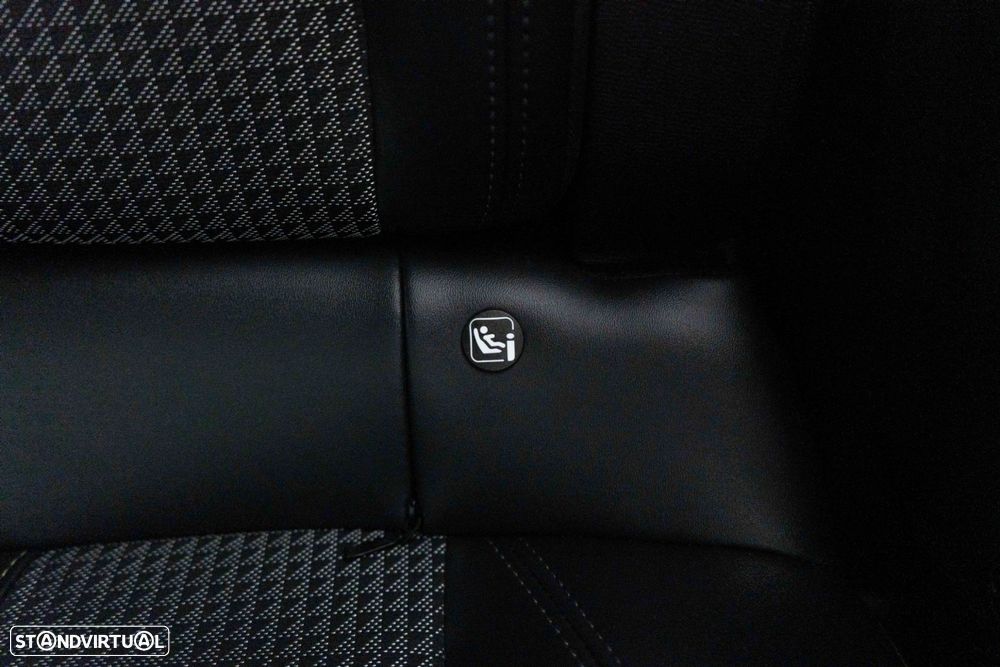 Peugeot 2008 1.2 PureTech GT - 10