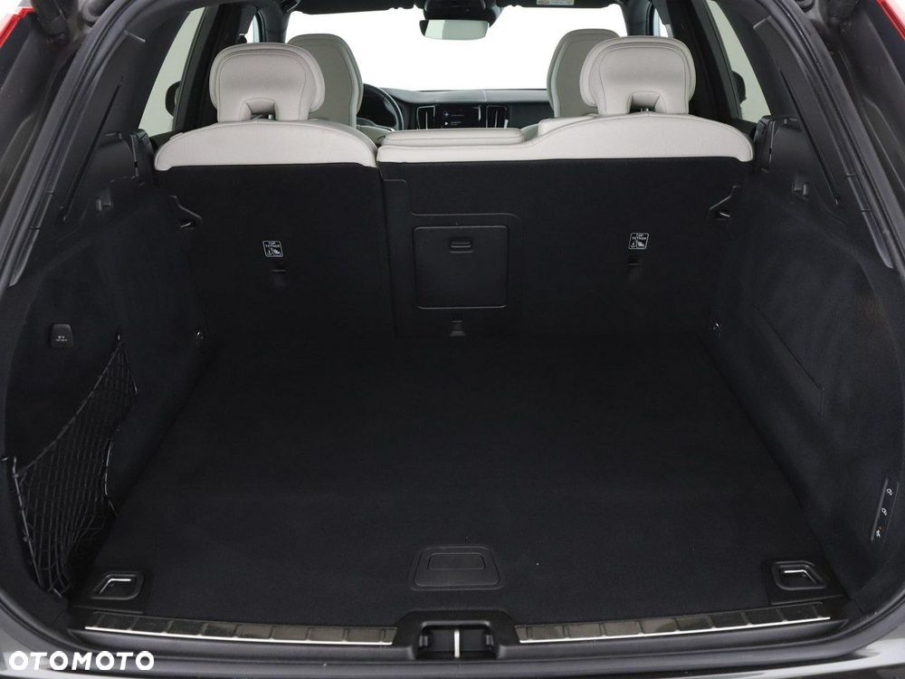 Volvo XC 60 T8 Plug-In Hybrid AWD Inscription - 21