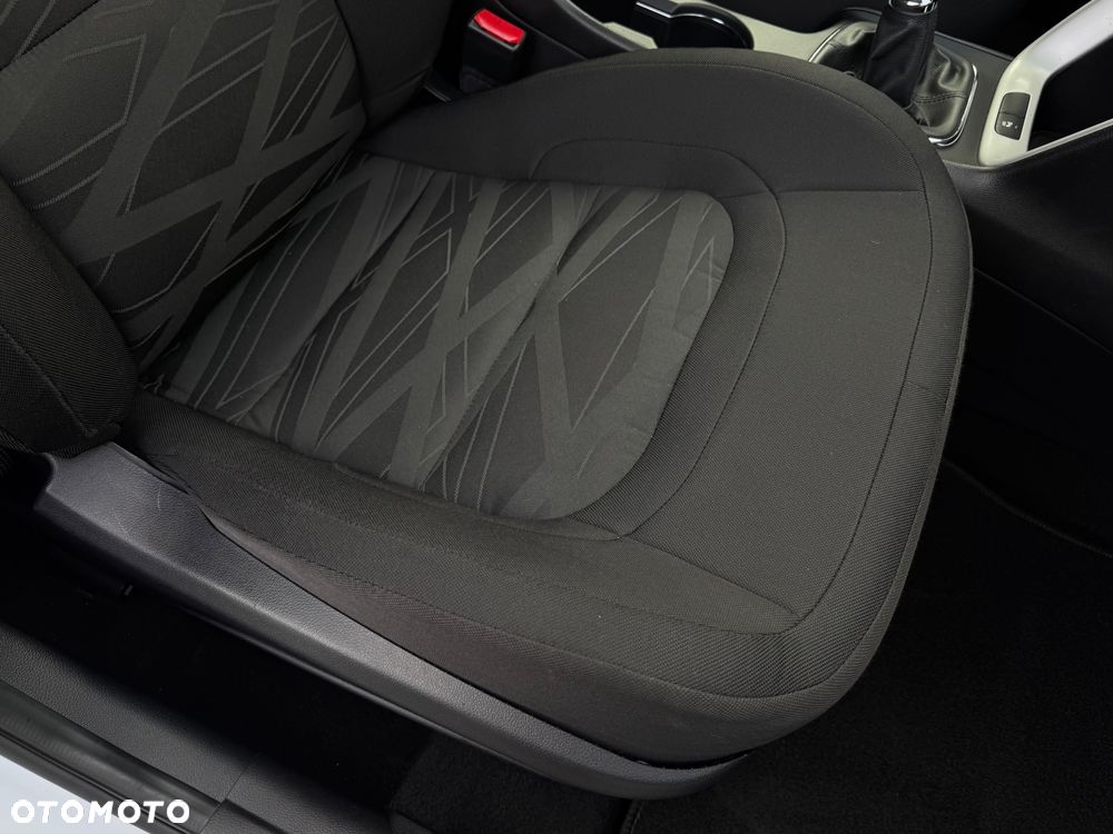 Kia Ceed 1.6 GDI Vision - 28