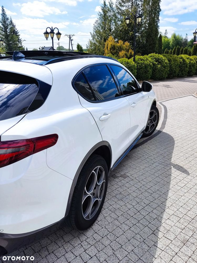 Alfa Romeo Stelvio 2.0 Turbo TI Q4 - 15