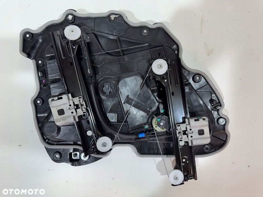 TESLA 3 HL HIGHLAND PODNOŚNIK MECHANIZM SZYBY DRZWI TYŁ TYLNYCH PRAWY ORYG - 1