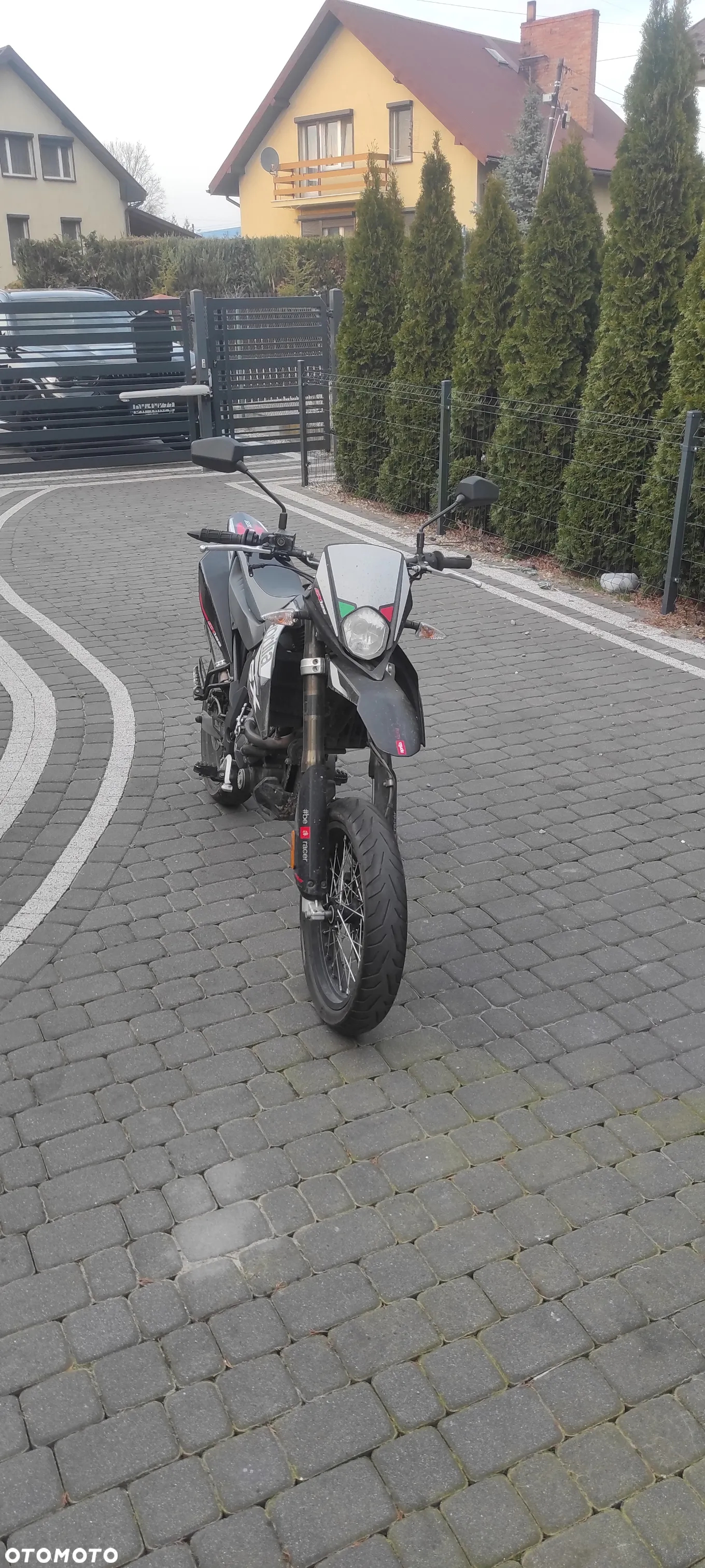 Aprilia SX