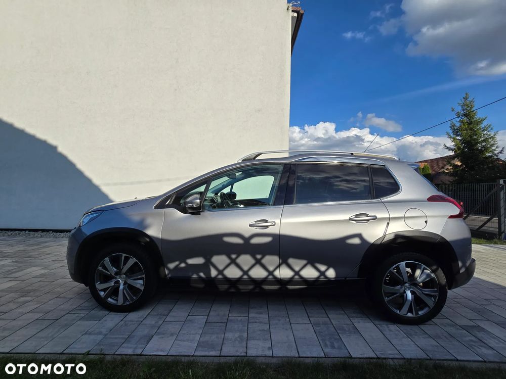 Peugeot 2008 1.2 PureTech Allure S&S - 8