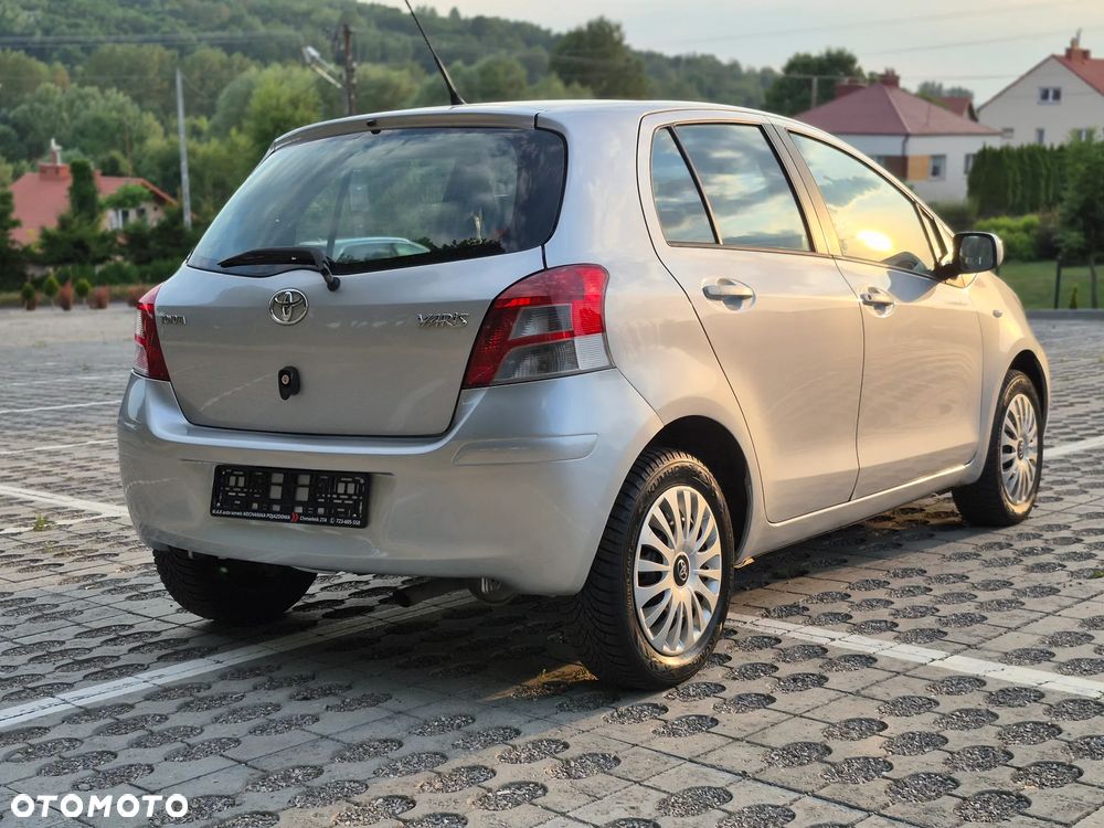Toyota Yaris 1.33 VVT-i Cool - 7
