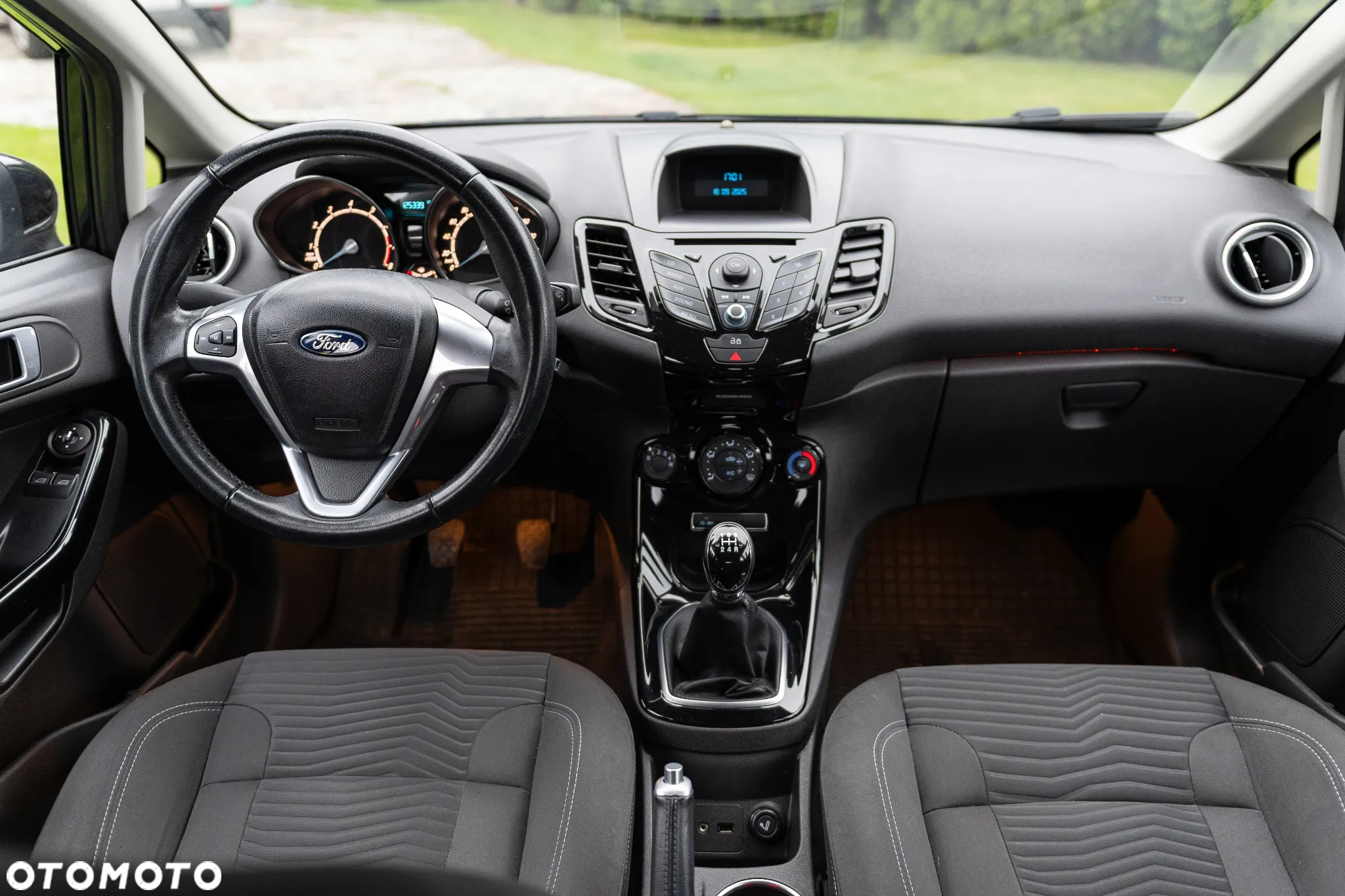Ford Fiesta 1.0 EcoBoost Titanium - 6