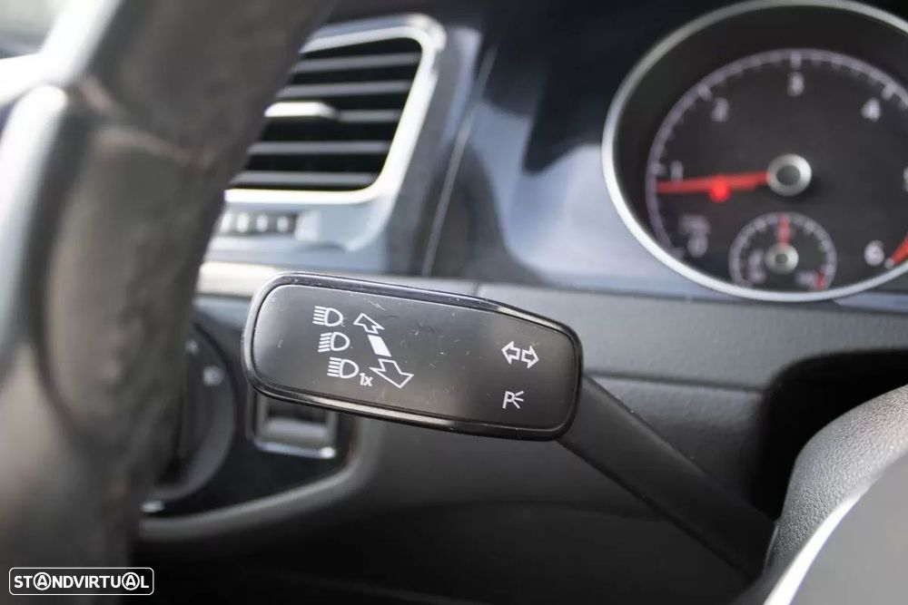 VW Golf Variant 1.6 TDi Highline - 27