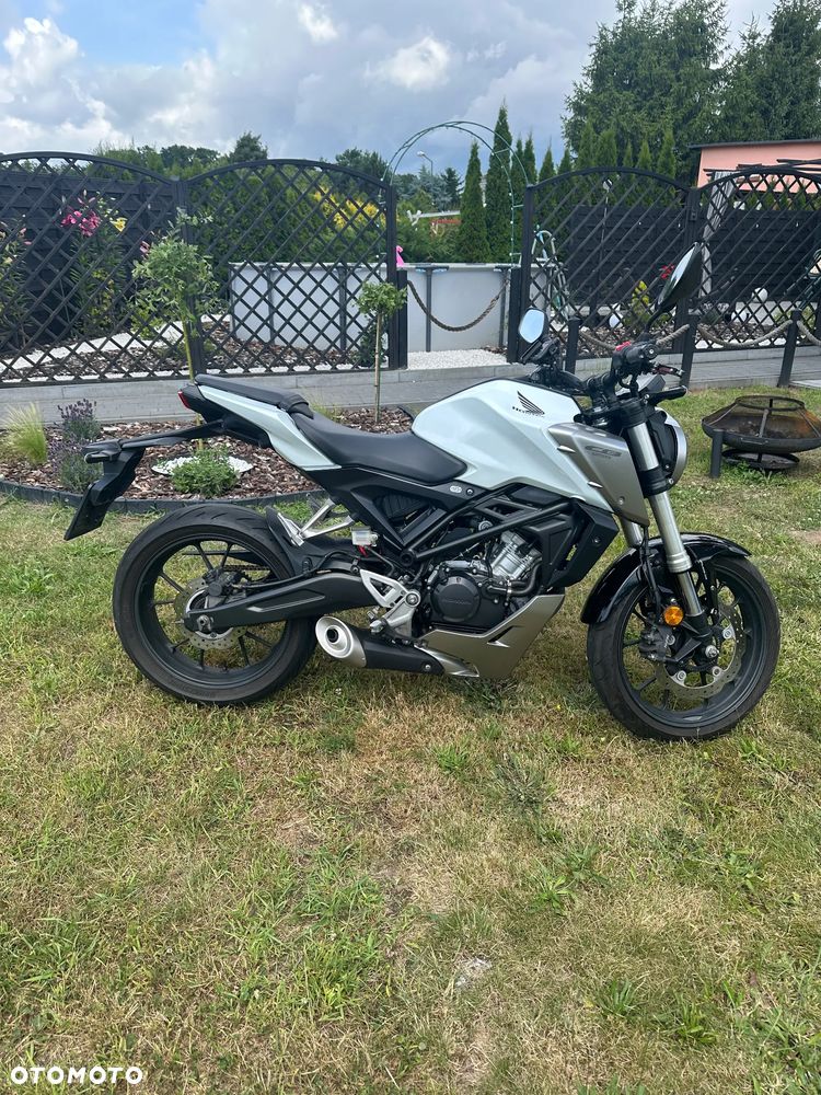Honda CB - 1