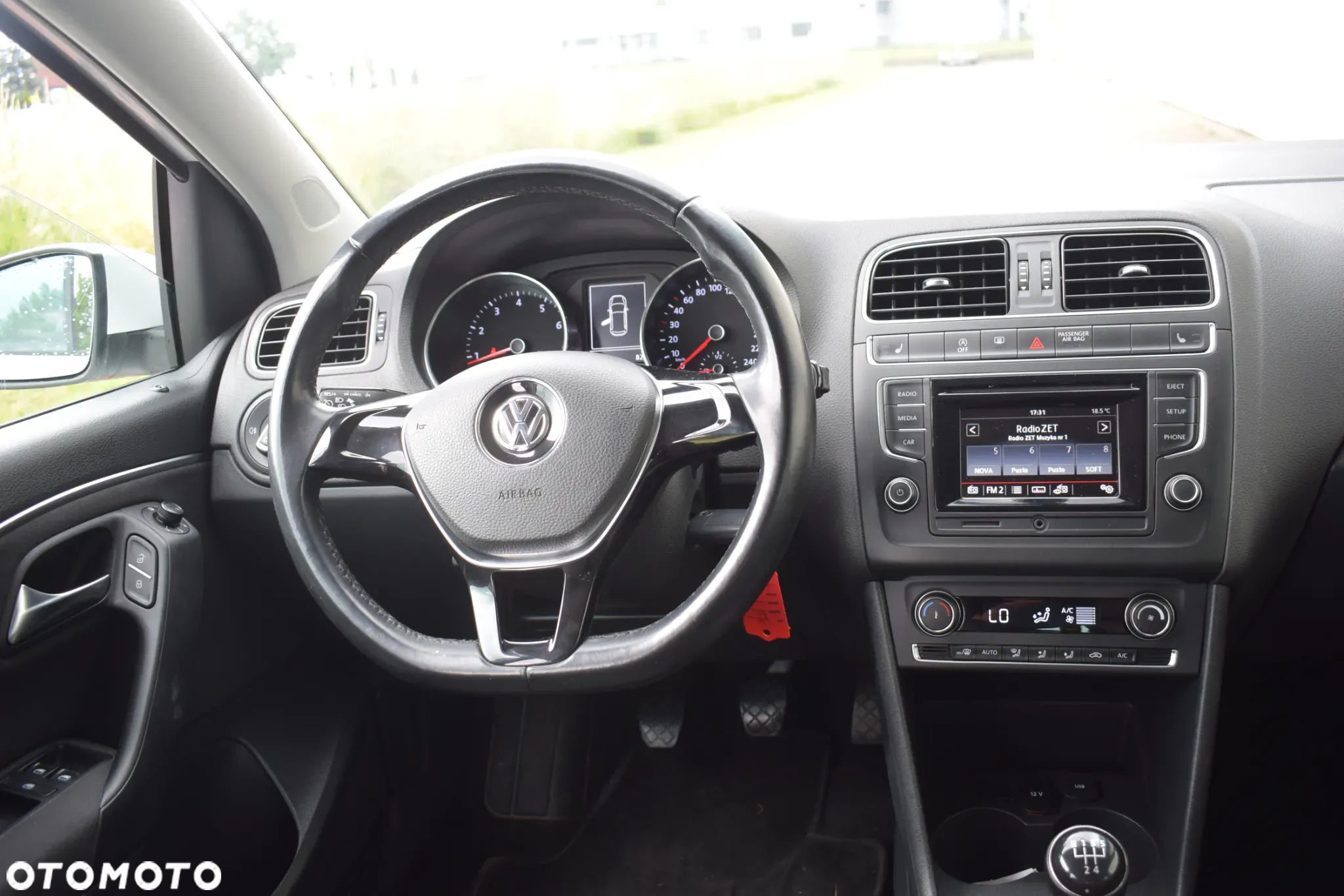 Volkswagen Polo 1.2 TSI Blue Motion Technology Allstar - 5