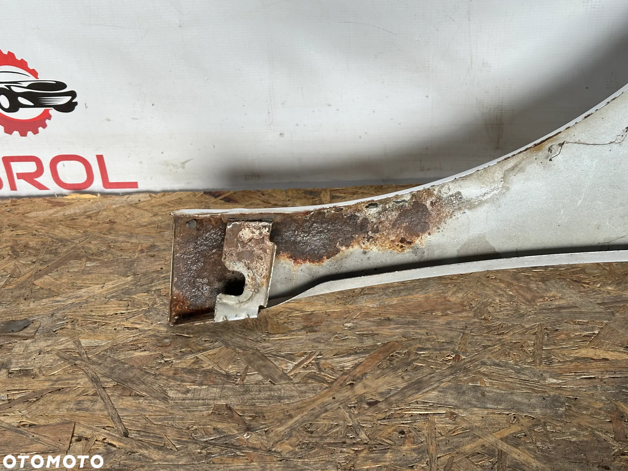BŁOTNIK PRZEDNI PRAWY PEUGEOT EXPERT 07- - 8