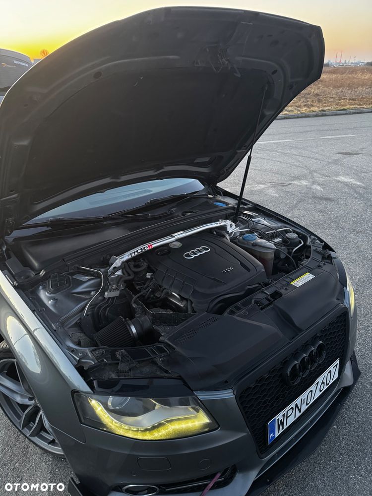 Audi A4 Avant 2.0 TDI - 10