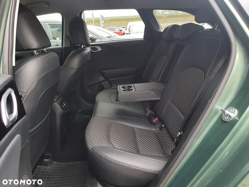 Kia Ceed 1.5 T-GDI Tribute - 26