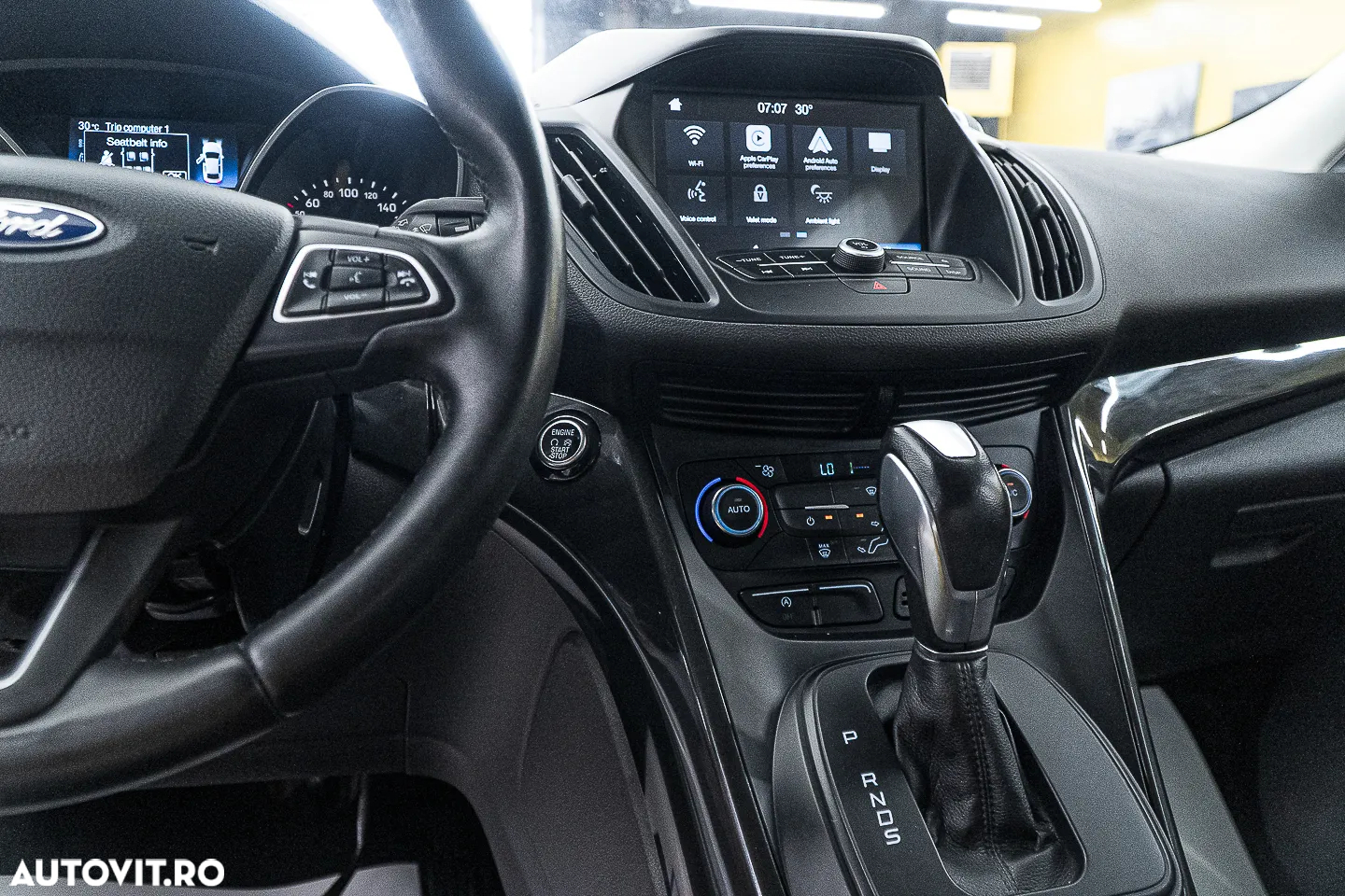 Ford Kuga 2.0 TDCi 4WD Powershift Titanium - 21