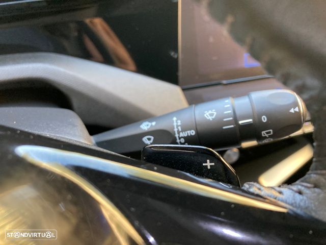 Peugeot 308 SW 1.6 Hybrid Allure e-EAT8 - 22