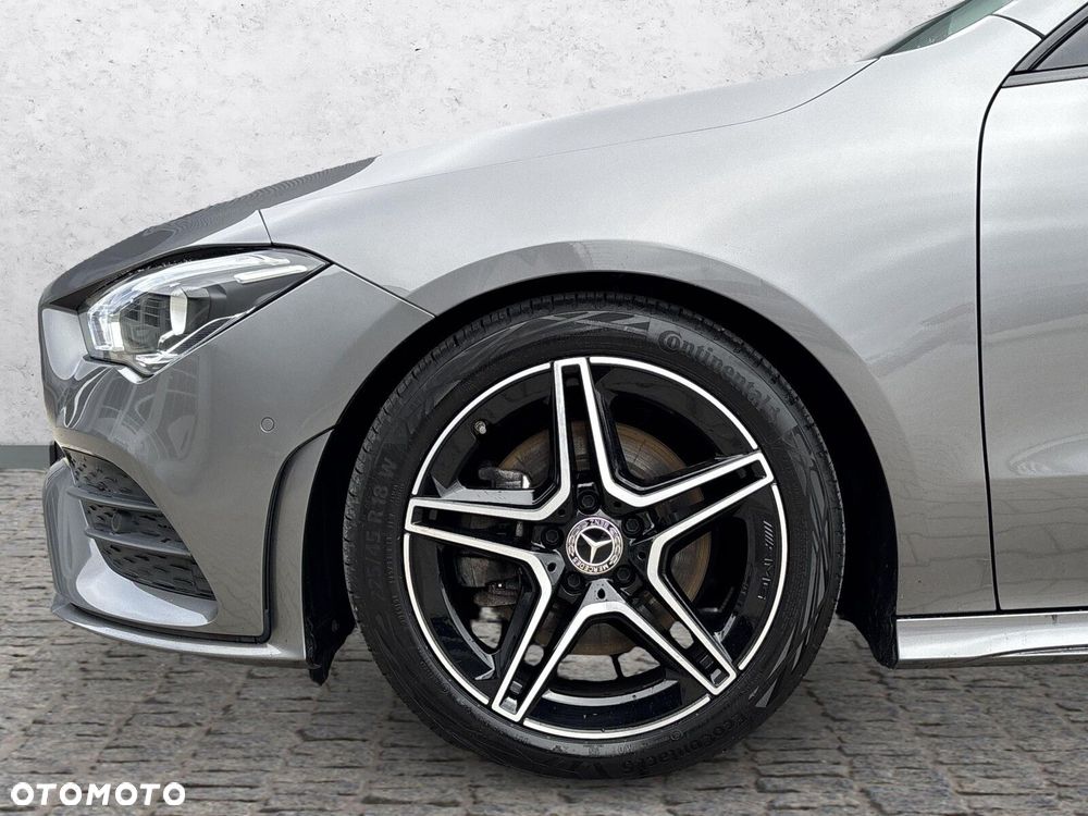Mercedes-Benz CLA 220 d AMG Line 8G-DCT - 37