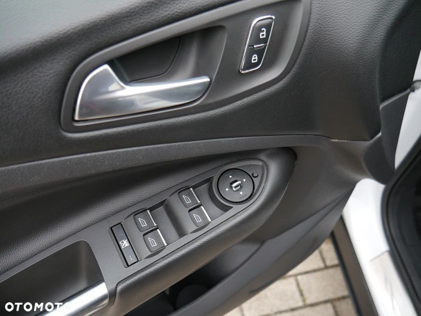 Ford Kuga - 20