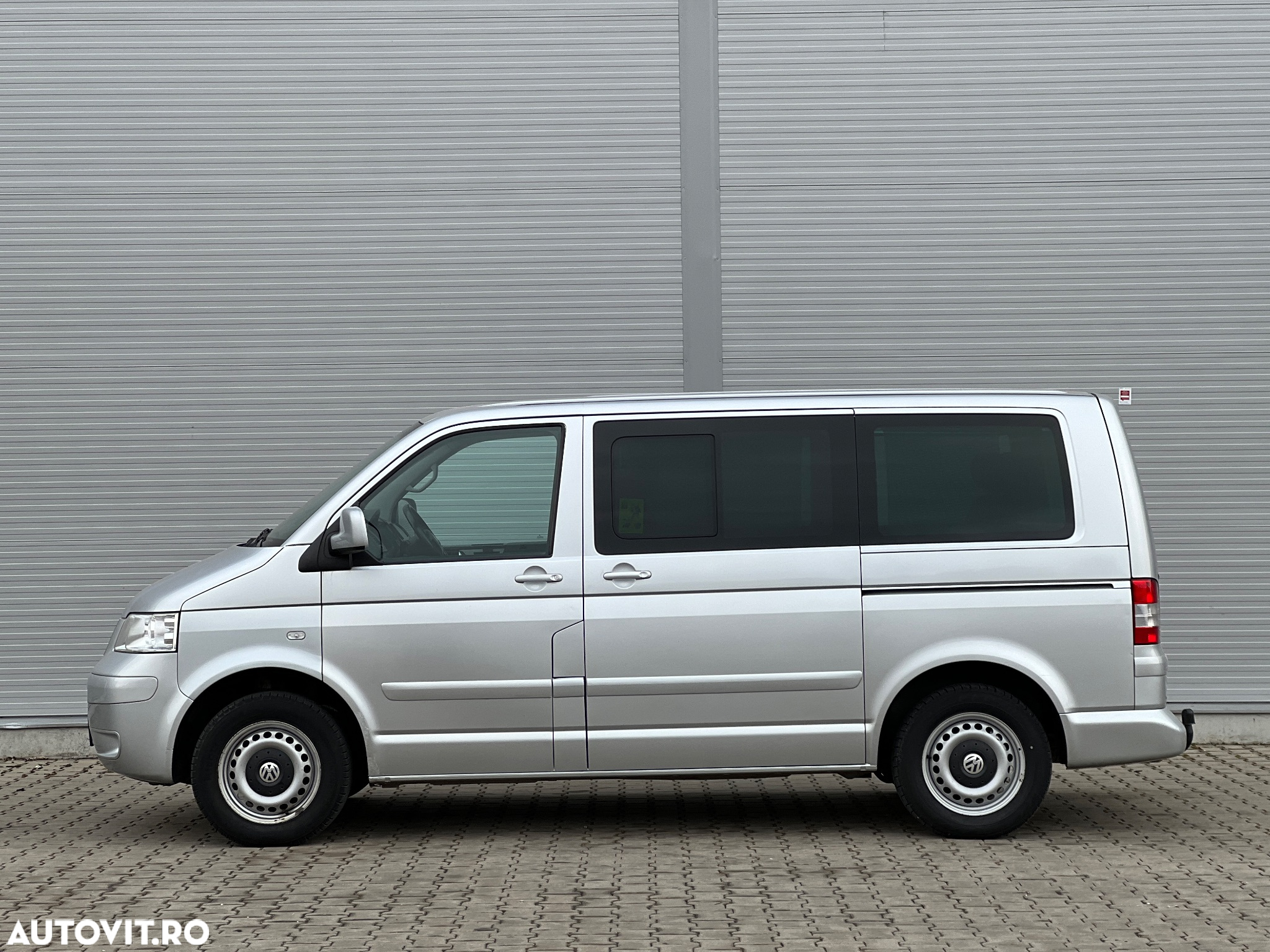 Volkswagen Transporter Multivan Cruise - 2