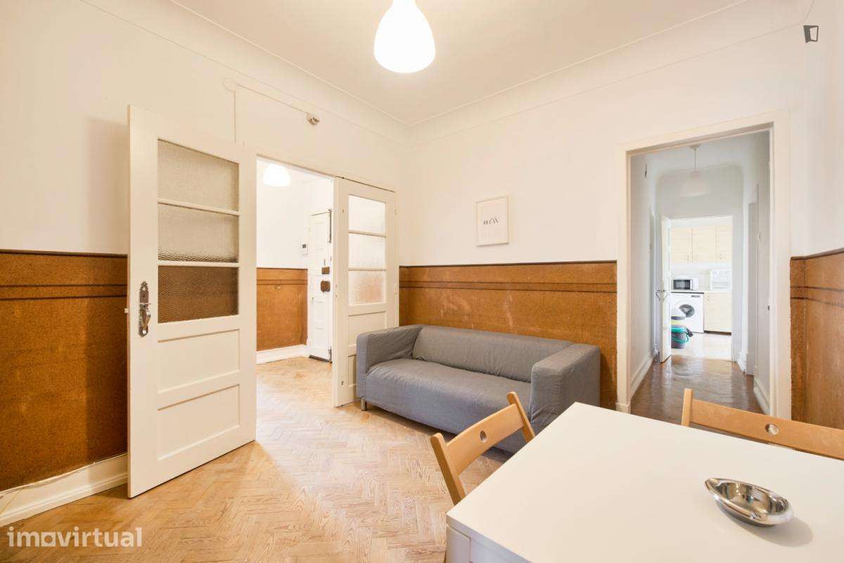Quarto - localizado em Penha de França Lisbon - Grande imagem: 2/39